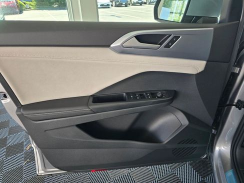 New 2026 Volkswagen Taos SE AWD/4WD image 31