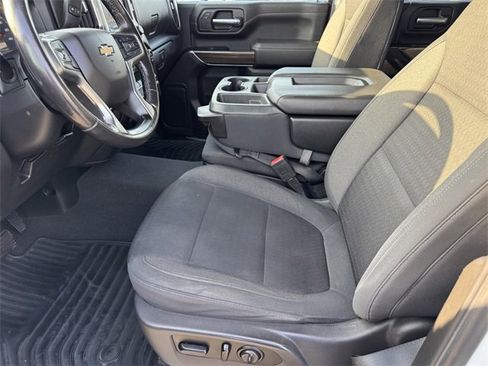 Used 2020 Chevrolet Silverado 2500 LT w/ Convenience Package image 12