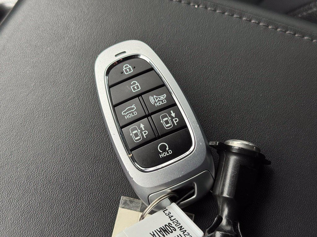 Used 2022 Hyundai Sonata Limited FWD image 40
