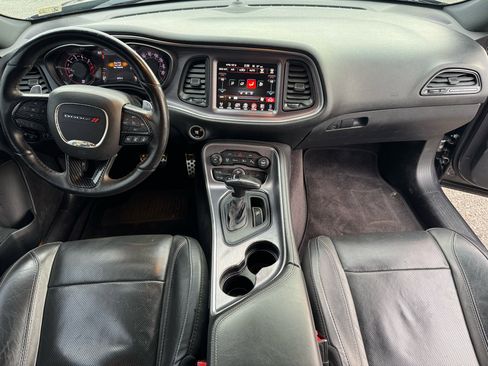 Used 2016 Dodge Challenger R/T Plus image 9