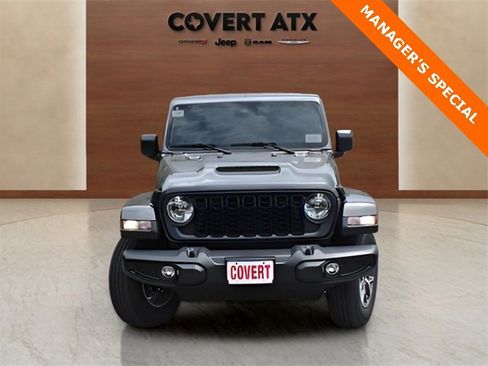 New 2025 Jeep Gladiator Sport image 8