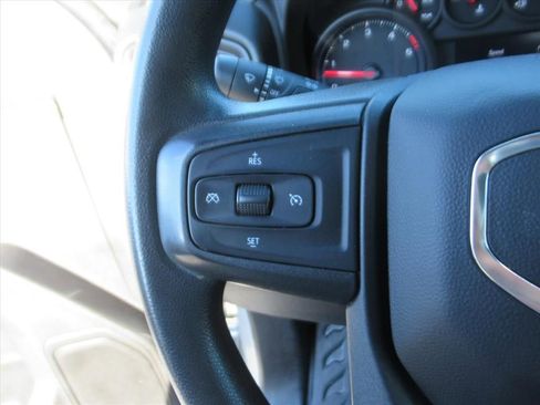 Used 2023 GMC Sierra 3500 Pro w/ Convenience Package image 19