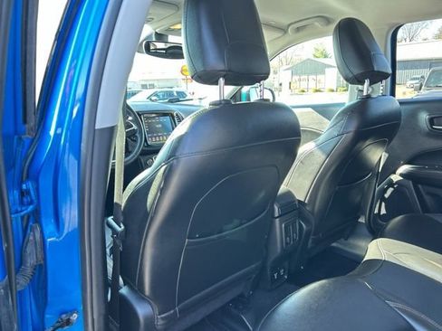 Used 2019 Jeep Compass Limited image 16