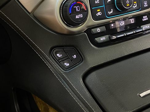 Used 2017 GMC Yukon Denali w/ Open Road Package AWD/4WD image 26