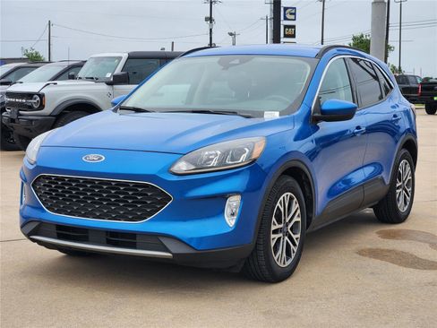 Used 2020 Ford Escape SEL FWD image 4