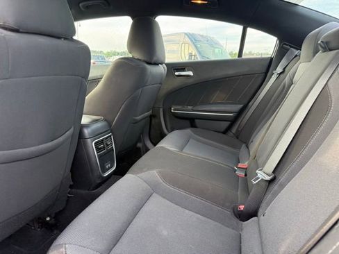Used 2020 Dodge Charger SXT RWD image 18