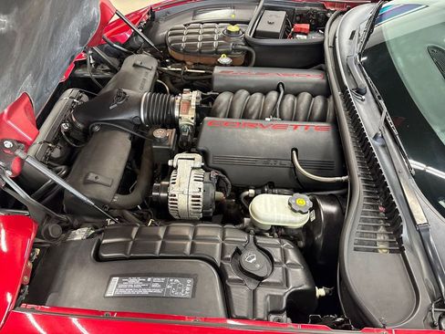 Used 2004 Chevrolet Corvette Convertible w/ Preferred Equipment Group image 67