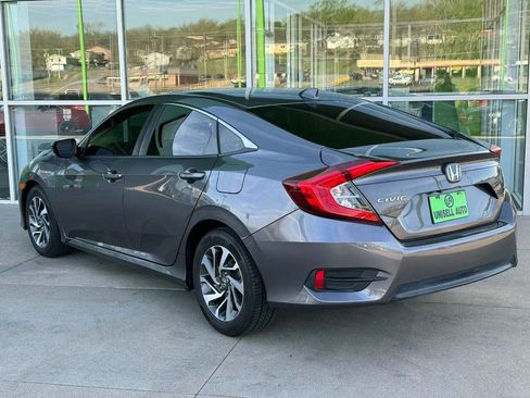 Used 2017 Honda Civic EX image 5