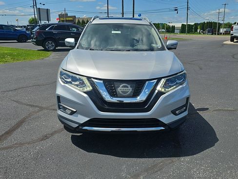 Used 2017 Nissan Rogue SL w/ SL Premium Package AWD/4WD image 2
