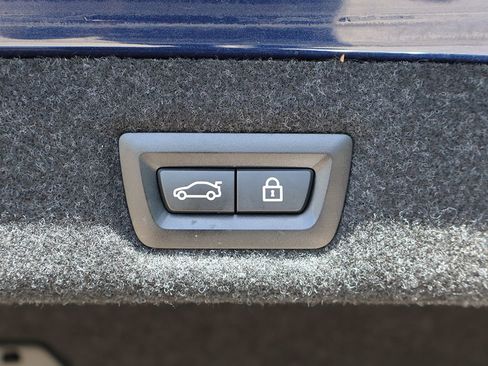 Used 2019 BMW 530i xDrive AWD/4WD image 49
