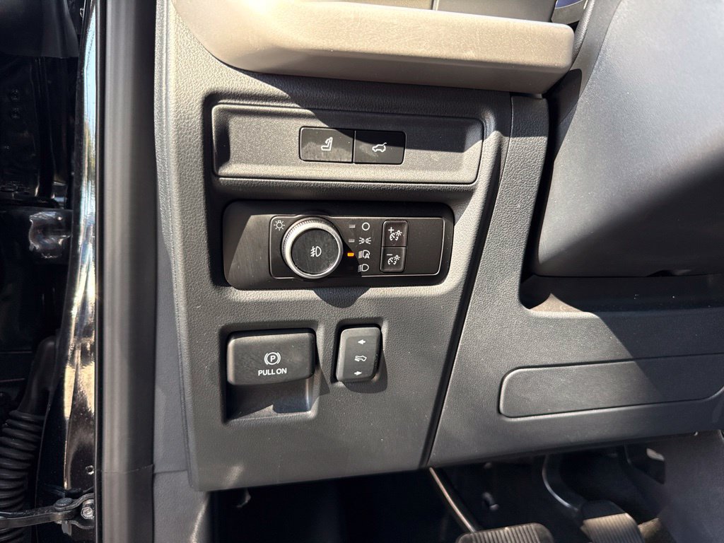 Used 2023 Ford Expedition XLT RWD image 78