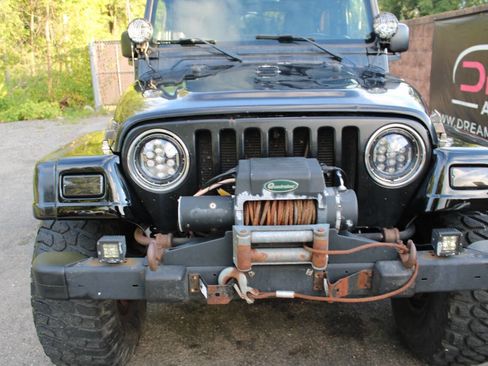 Used 2006 Jeep Wrangler X w/ Jeep 65th Anniversary Edition image 33