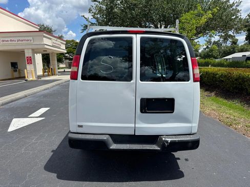 Used 2014 Chevrolet Express 2500 image 5