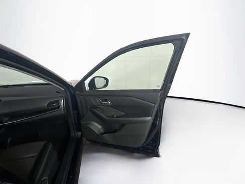 Used 2026 Nissan Rogue SV AWD/4WD image 31