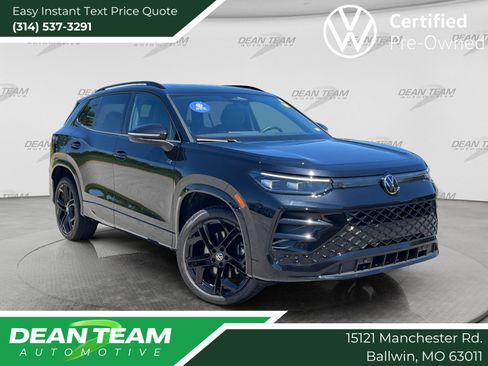 Certified 2025 Volkswagen Tiguan SE R-Line AWD/4WD image 1