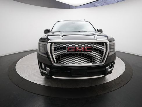 Used 2022 GMC Yukon XL Denali image 11