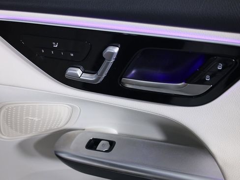 Used 2026 Mercedes-Benz GLC 300 4MATIC image 51