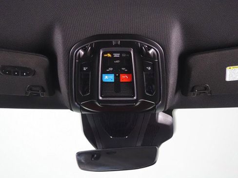 Used 2025 Dodge Charger Daytona Scat Pack w/ Track Pack image 86