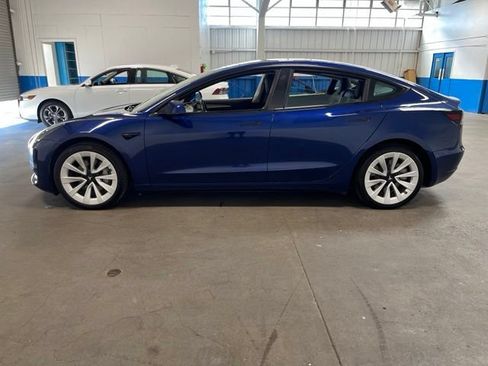 Used 2022 Tesla Model 3 Long Range AWD/4WD image 6