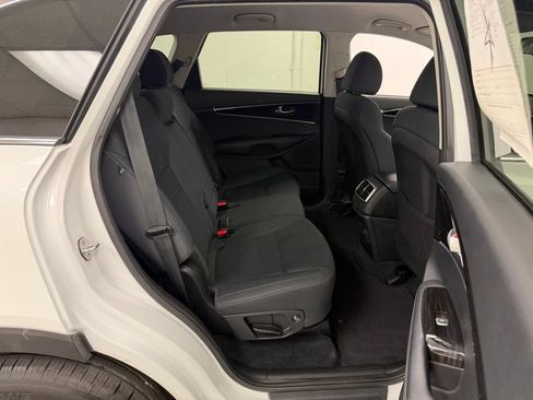 Used 2020 Kia Sorento L FWD image 15