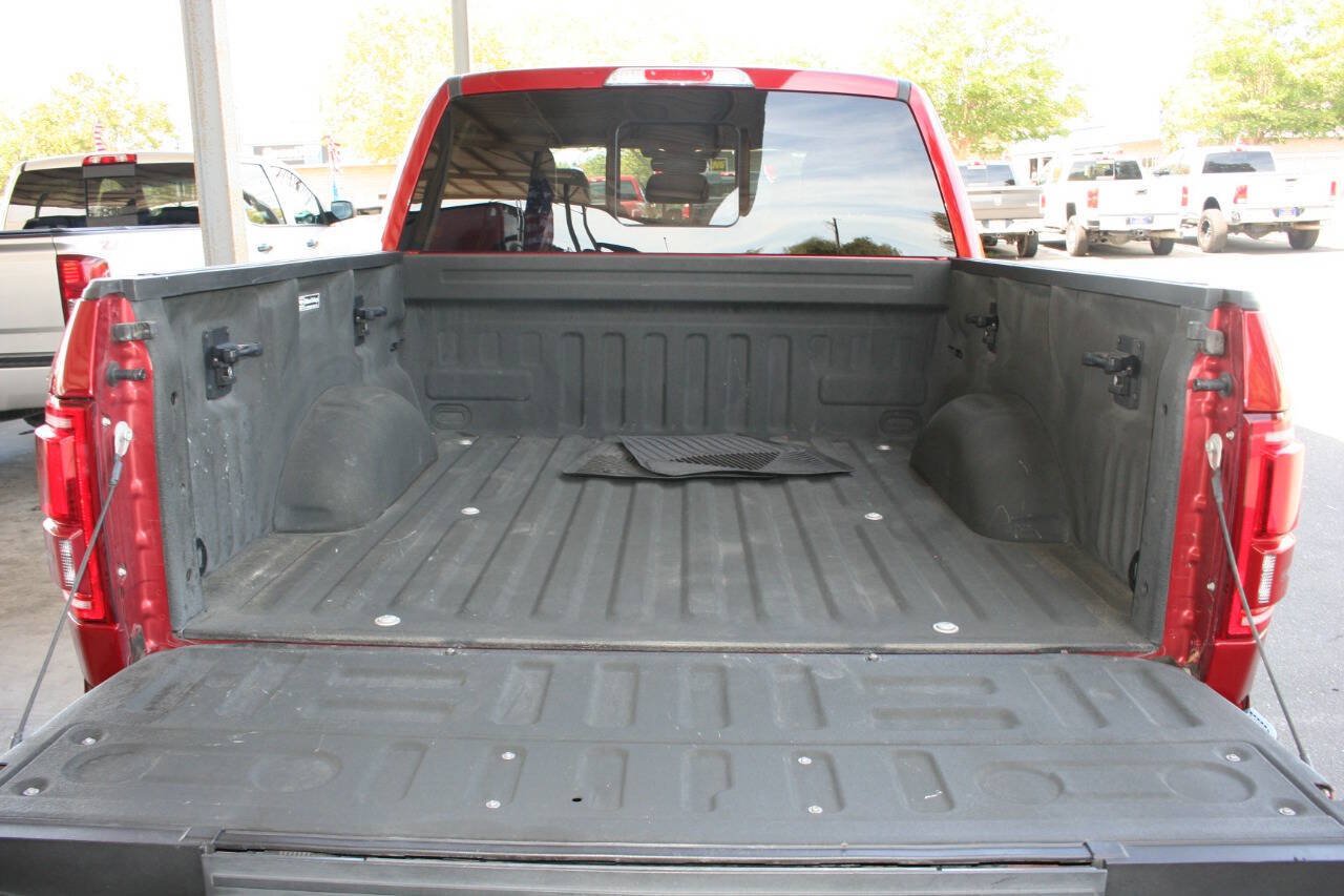 Used 2017 Ford F150 Platinum w/ Equipment Group 701A Luxury AWD/4WD image 29