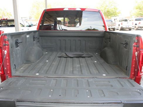 Used 2017 Ford F150 Platinum w/ Equipment Group 701A Luxury AWD/4WD image 29