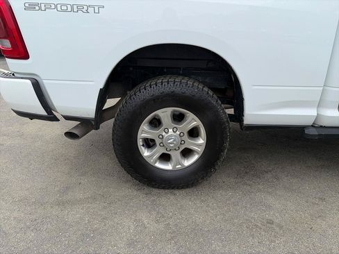 Used 2023 RAM 2500 Big Horn w/ Level 1 Equipment Group AWD/4WD image 16