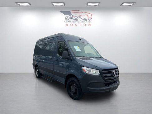 Used 2019 Mercedes-Benz Sprinter 144 Cargo image 3