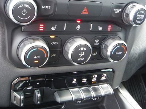 Certified 2021 RAM 1500 Big Horn AWD/4WD image 30