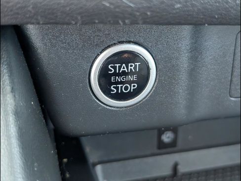 Used 2021 Nissan Rogue Platinum AWD/4WD image 13