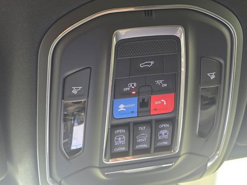 New 2026 Jeep Grand Wagoneer Limited image 27