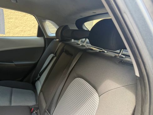 Used 2019 Hyundai Kona SE AWD/4WD image 32