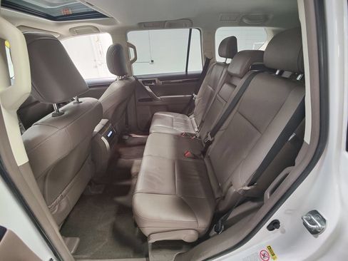 Used 2016 Lexus GX 460 w/ Premium Package AWD/4WD image 48
