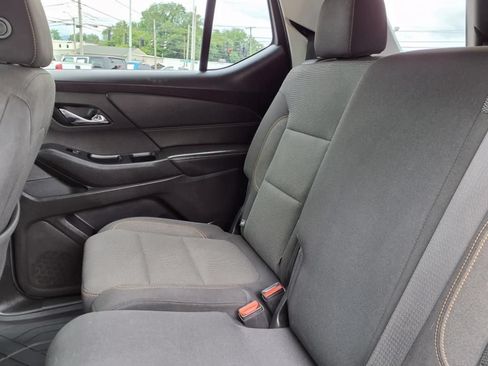 Used 2021 Chevrolet Traverse LS AWD/4WD image 31