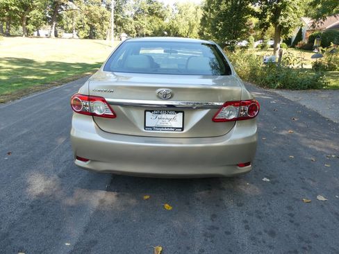 Used 2012 Toyota Corolla LE image 6