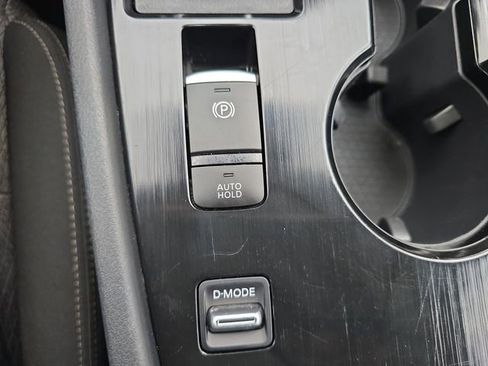 Used 2024 Nissan Rogue SV FWD image 29