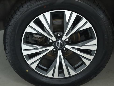Certified 2023 Nissan Rogue SV AWD/4WD image 12