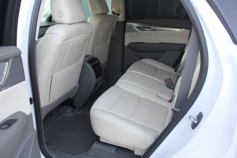Used 2023 Cadillac XT5 Premium Luxury w/ LPO, Floor Liner Package AWD/4WD image 14
