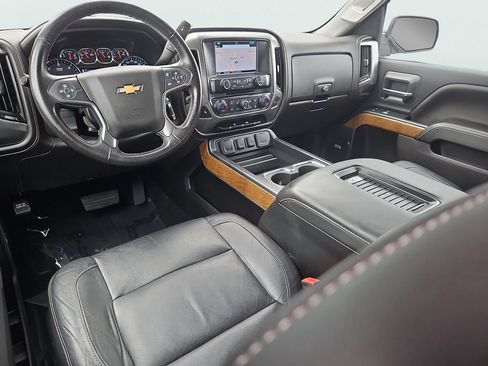 Used 2018 Chevrolet Silverado 1500 LTZ w/ Sport Package AWD/4WD image 11