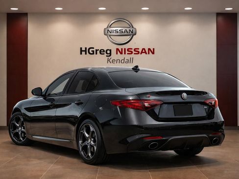 Used 2020 Alfa Romeo Giulia Ti Sport w/ Quick Order Package 22S Sport AWD/4WD image 2