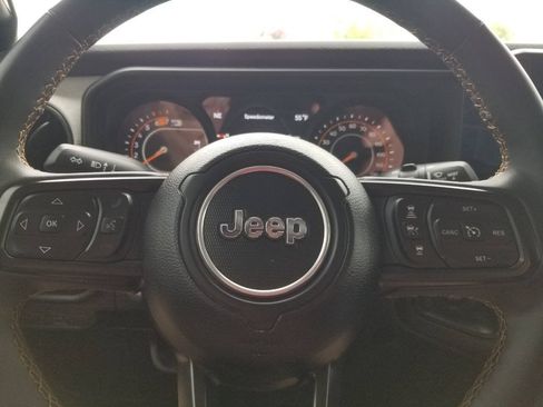 Used 2024 Jeep Wrangler Sport AWD/4WD image 26