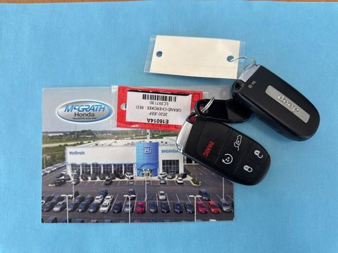 Used 2020 Jeep Grand Cherokee Overland image 4