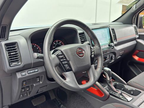 Used 2024 Nissan Frontier PRO-4X w/ Pro Convenience Package AWD/4WD image 12