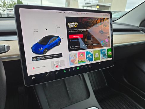 Used 2021 Tesla Model 3 Standard Range Plus RWD image 28