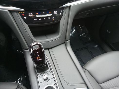 Used 2025 Cadillac XT6 Premium Luxury w/ Platinum Package image 19