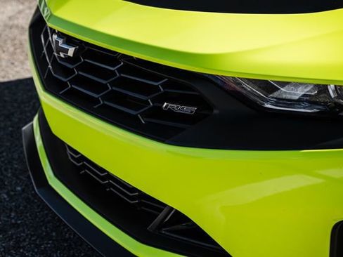 Used 2019 Chevrolet Camaro LT w/ 1LE Track Performance Package image 26