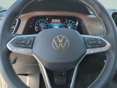 New 2026 Volkswagen Atlas SE image 37