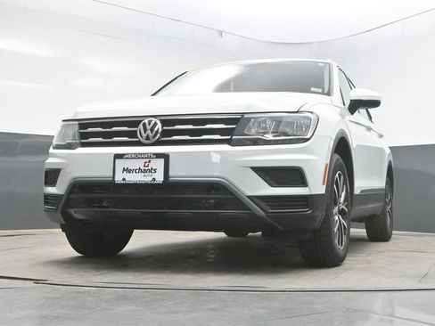 Used 2021 Volkswagen Tiguan SE w/ Panoramic Sunroof Package AWD/4WD image 37