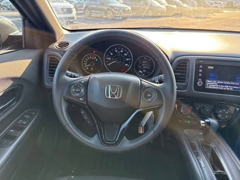 Used 2022 Honda HR-V Sport image 18