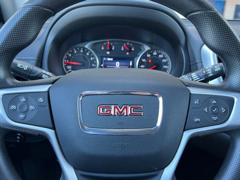 Used 2024 GMC Terrain SLE image 35